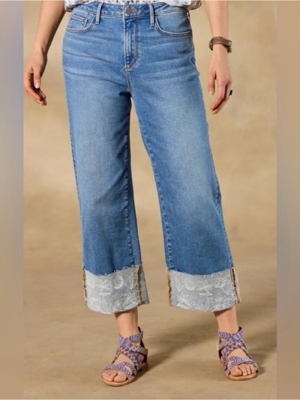 DRIFTWOOD Light Blue Wide-Leg Jeans with White Floral Embroidery - NWT